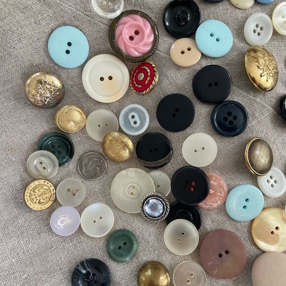 Vintage 164 Lot of Spare Buttons Metal Pastel Rhinestone Crest Assortment - Picture 10 of 13